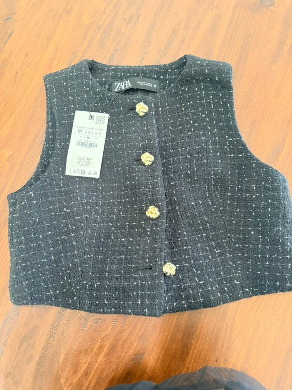 Zara BNWT Chanel Style Cropped Tweed Vest with Gold Accent Buttons - Size Medium